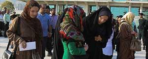بلیت خانمهایی که روز اول موفق به دیدن کنسرت مازیار فلاحی نشدند هنوز اعتبار دارد؛ البته با رعایت حجاب کامل