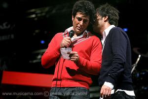 عکس‌های اولین کنسرت مشترک «سهراب پاکزاد» ، «امیر طبری» و گروه ریزار به سرپرستی محمدرضا گلزار - 3