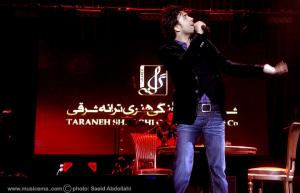 گزارش تصویری از کنسرت بنیامین بهادری در برج میلاد تهران گزارش تصویری از کنسرت بنیامین بهادری در برج میلاد تهران