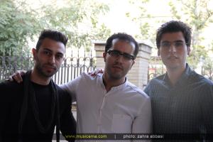 مراسم رونمایی از آلبوم قدم میزنم مراسم رونمایی از آلبوم قدم میزنم