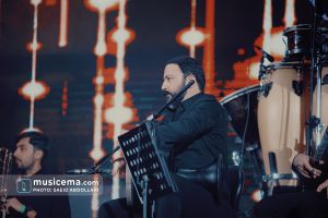 گزارش تصویری کنسرت نوستالژی ناصر چشم آذر - 21 دی ماه 1403 
