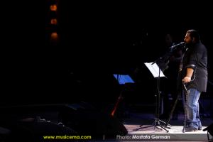 کنسرت رضا صادقی در آمل - 25 خرداد 1393 کنسرت رضا صادقی در آمل - 25 خرداد 1393