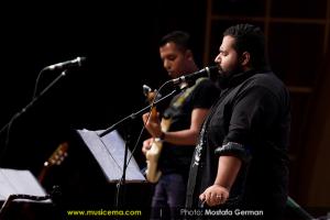 کنسرت رضا صادقی در آمل - 25 خرداد 1393 کنسرت رضا صادقی در آمل - 25 خرداد 1393