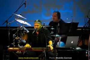 کنسرت رضا صادقی در آمل - 25 خرداد 1393 کنسرت رضا صادقی در آمل - 25 خرداد 1393