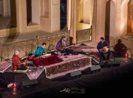 کنسرت کیهان کلهر در خانه بروجردی‌های کاشان